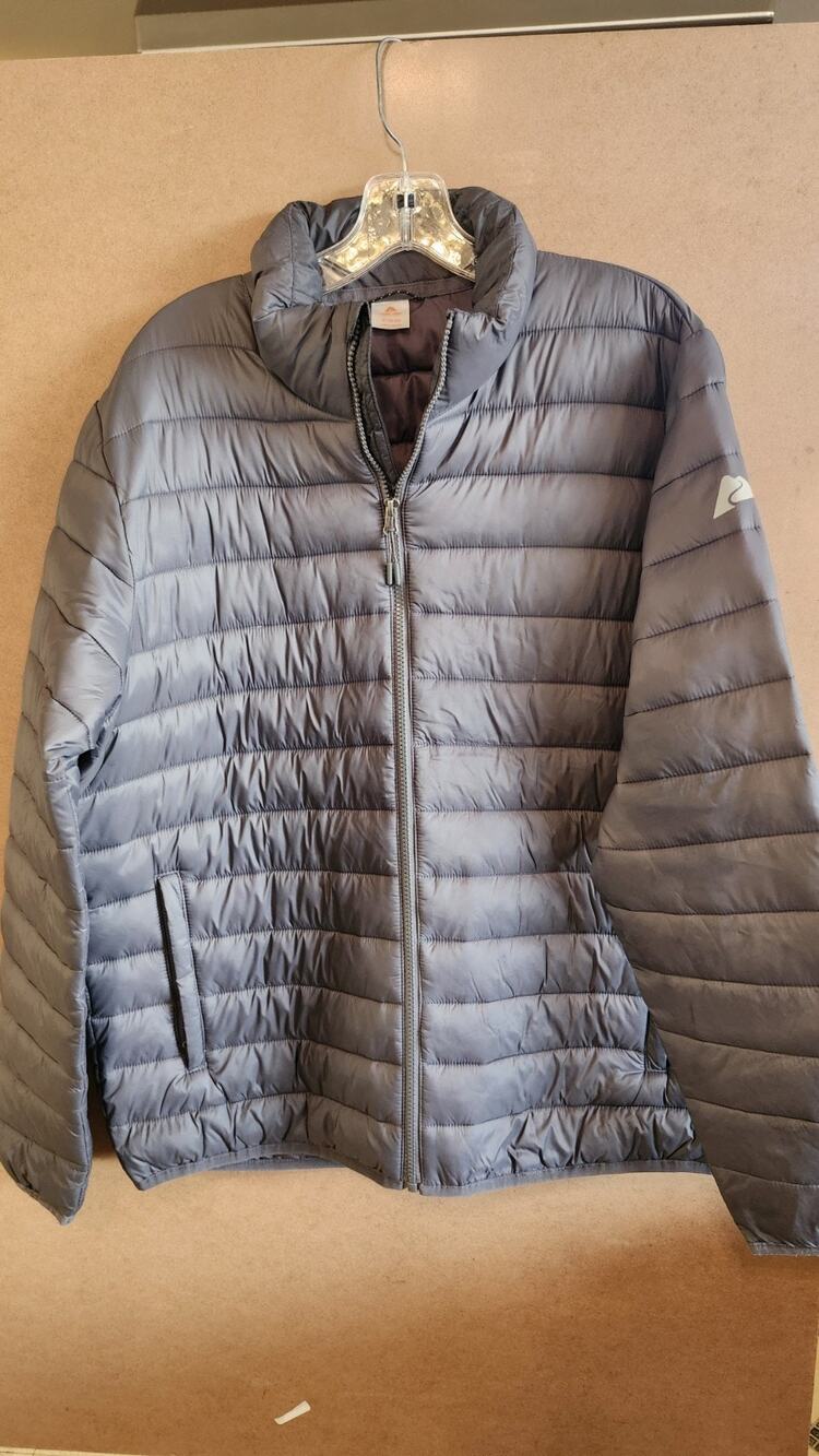 Ozark Trail Mens Lightweight Puffer Size M Jacket Grey Quilted Full Zip Coat J61